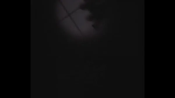 Batendo uma no banheirão