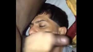 Negao pauzudo cheio de tesao viajou na minha mamada at&eacute_ gozar na minha boca